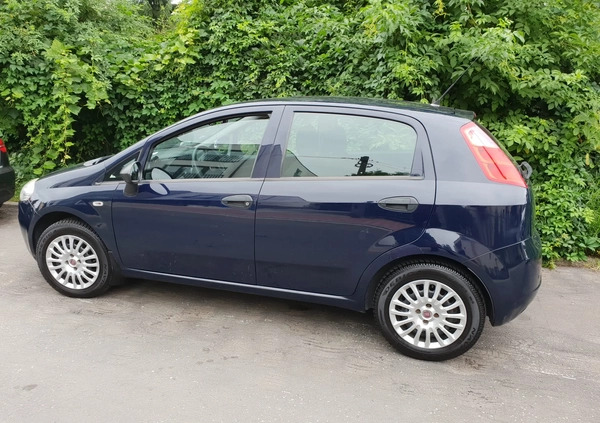 Fiat Grande Punto cena 12500 przebieg: 164000, rok produkcji 2010 z Kraków małe 4